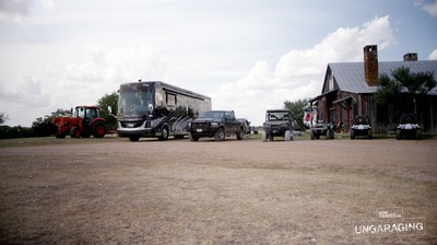 From an enviable collection of vehicles including his infamous RV, to life on the ranch, Ungaraging takes a look at the vehicles and the role they play in Burns' life. (CNW Group/autoTRADER.ca)