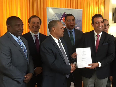 The Jamaican authorities, including the Prime Minister, Andrew Holness; during the execution of the concession agreement with the GAP's CEO, Raul Revuelta Musalem