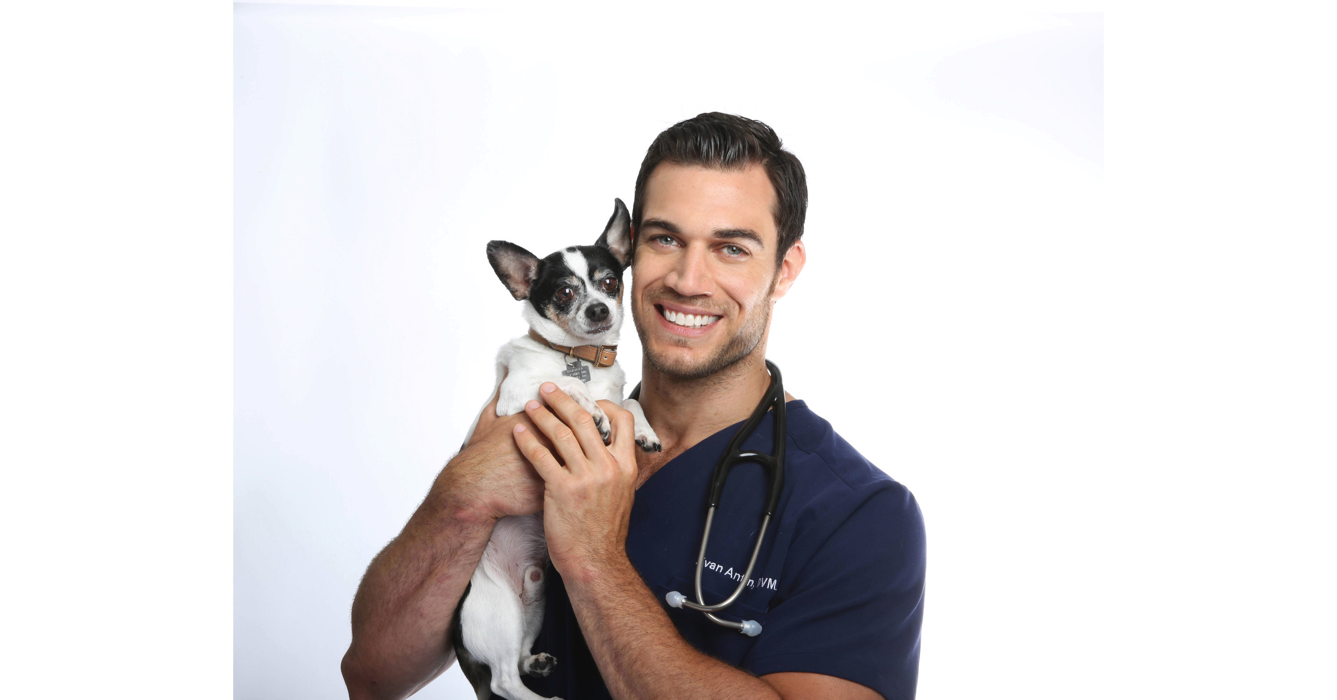 Dr. Evan Antin Launches Happy Pet, An Eco-Friendly Pet Wellness Brand