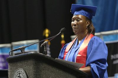 Chanta Nelson from Powder Springs, Georgia, recently traveled to Tampa, Florida, to deliver the online student graduate address at the Ultimate Medical Academy Fall Commencement ceremony.