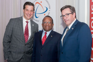 Discours du maire de Saint-Laurent - Alan DeSousa inspire les gens d'affaires à cultiver l'excellence