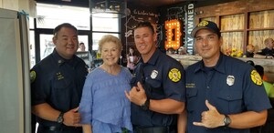 Dickey's Says "Mahalo" to Local First Responders