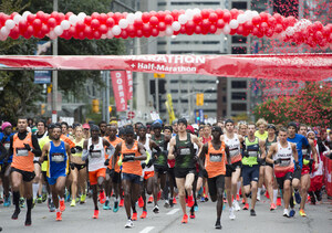 An Estimated 3.5 Million Raised for Local Charities at the 2018 Scotiabank Toronto Waterfront Marathon