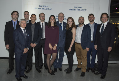 2018 Pierre Péladeau Bursary recipients with Pierre Laurin, chairman of the Pierre Péladeau Bursaries jury, the Right Honourable Brian Mulroney, Chairman of the Board of Quebecor and Pierre Karl Péladeau, President and CEO of Quebecor. (CNW Group/Quebecor)
