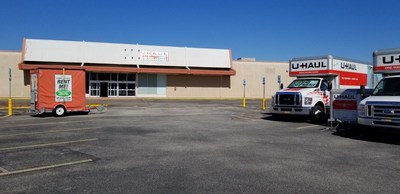 U-Haul® will soon be showcasing its first retail and self-storage facility in Owensboro thanks to the recent acquisition of the former Kmart® store at 2815 W. Parrish Ave.