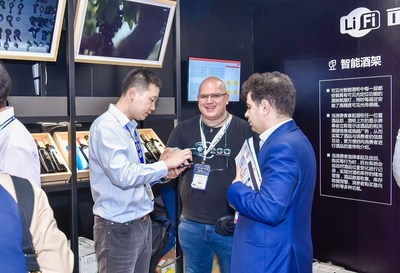 A liquor vending machine manufacturer introducing their products to international buyers at CVS2018