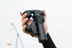 Snoppa ATOM, the World's Smallest Gimbal Surpasses $1M Milestone on Indiegogo