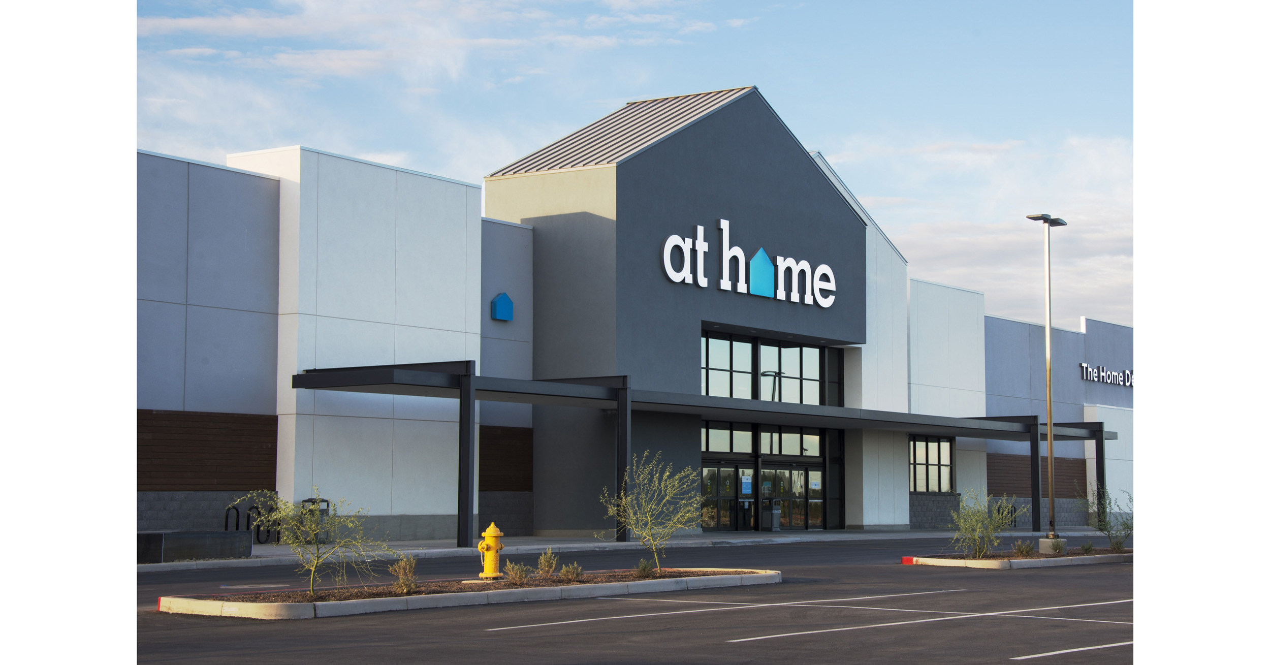 At Home Opens New Home Décor Superstore in Pooler