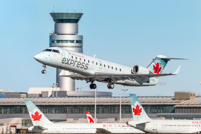 Air Georgian's 83 flight attendants operate the airline's domestic and transborder routes on their CRJ 100/200 aircraft. (CNW Group/Air Georgian Limited)