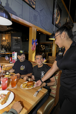 Applebee’s® Neighborhood Grill & Bar is bringing communities together this Veterans Day by aiming to serve one million free meals to military heroes