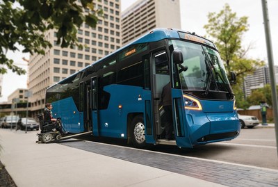 MCI D45 CRT LE coach with breakthrough in accessibility (CNW Group/Motor Coach Industries)