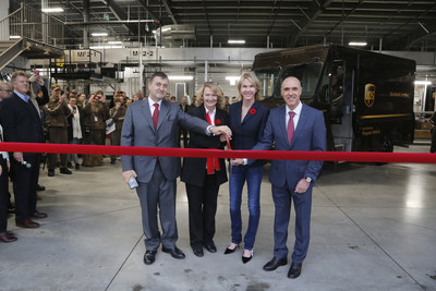 (From left to right: Emmanuel Kamarianakis, Director General of Investment and Innovation, Global Affairs, Karen McCrimmon, Member of Parliament for Kanata-Carleton, Kelly Craft, the U.S. Ambassador to Canada and Christoph Atz, president of UPS Canada) (CNW Group/UPS Canada Ltd.)