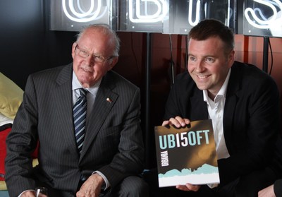 M. Bernard Landry, ex-premier ministre du Qubec et M. Yannis Mallat, PDG des studios canadiens d'Ubisoft - Clbration des 15 ans d'Ubisoft au Qubec - 2012. (Groupe CNW/Ubisoft)