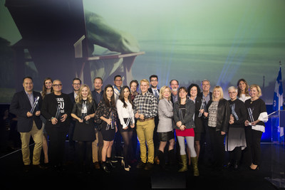 Les lauréats de la deuxième édition des Prix excellence tourisme en compagnie de la nouvelle ministre du Tourisme, Caroline Proulx. (Groupe CNW/Alliance de l'industrie touristique du Québec)