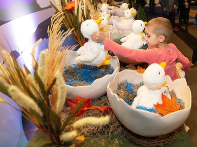 Five-year-old Caroline Lantz claims her very own My Special Aflac Duck, a comforting companion for children with cancer, as her prize at the end of a scavenger hunt held at Monroe Carell Jr. Children’s Hospital at Vanderbilt on Thursday, Nov. 8, 2018.