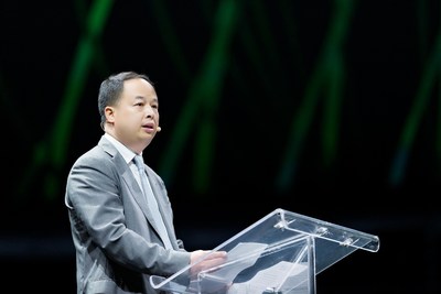 Yu Jun, presidente da GAC Motor, proferiu um discurso na Move'On, encontro de mobilidade sustentável global da Michelin (PRNewsfoto/GAC Motor)