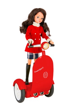 New SmartGurlz Doll Teaches Young Girls to Code