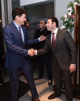 The Right Honourable Justin Trudeau, Prime Minister of Canada with Jean-François Gagné, CEO at Element AI in Singapore (CNW Group/Element AI)