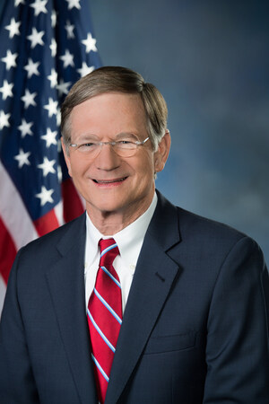 Congressman Lamar Smith Named Texan Of The Year By Texas Legislative Conference