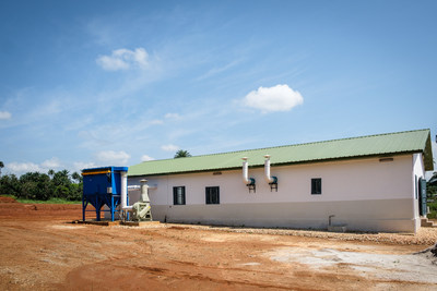 Laboratory exterior, dust collection and fume ventilation (CNW Group/SRG Graphite)