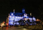 Des Hôtels de ville et bâtiments emblématiques à travers la province s'illuminent en bleu aujourd'hui pour la journée québécoise de sensibilisation au cancer de la prostate