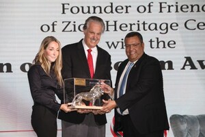 Fundador do Museu Amigos de Sião, Dr. Mike Evans é homenageado com o prêmio "Lion of Jerusalem" em cúpula diplomática