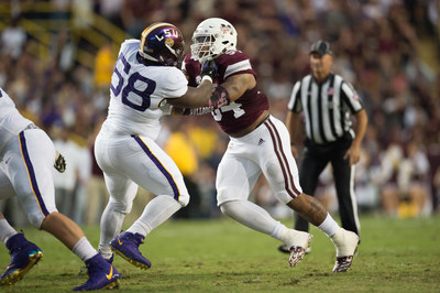 Mississippi State junior defensive tackle Jeffery Simmons has won the fan voting portion of the 2018 C Spire Conerly Trophy, which annually honors the Magnolia State's top college football player.  Simmons, considered one of the nation's top defensive linemen, was the top vote getter among 10 finalists.  A record 44,175 votes were cast during the week-long fan voting.  A poll of sports media representatives determines the final winner - photo courtesy of Mississippi State Athletics