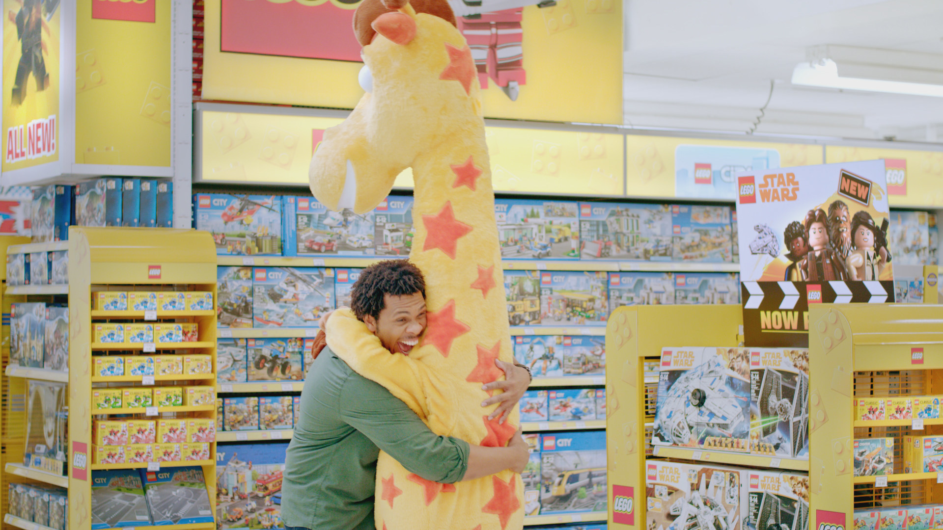 Toys R Us Canada Brings Back Famous Jingle I Don T Want To Grow Up I M A Toys R Us Kid