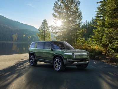 Rivian R1S 3-row all-electric SUV Rivian R1S 3-row all-electric SUV