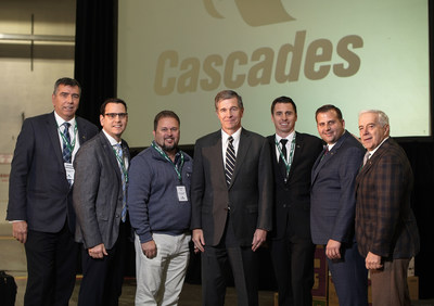 Stephane Rousseau, Vice-President, Services and Major Projects, Cascades Tissue Group, Guillaume Bouvier, Vice-President of Operations, Cascades Tissue Group, Mickey Lee, Facility Manager at Rockingham, Roy Cooper, Governor of North Carolina, Jérôme Porlier, General Manager, Cascades Tissue Group, Mario Infante, Facility Manager at Wagram, and Alain Lemaire, Co-Founder of Cascades, Executive Chairman of the Board of Directors. (CNW Group/Cascades Inc.)