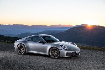 La huitième génération de la Porsche 911 présentée en première mondiale à Los Angeles le 27 novembre 2018. (Groupe CNW/Automobiles Porsche Canada)