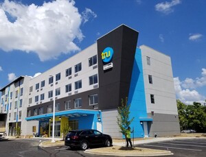 Commonwealth Hotels New Airport Hotel - the Tru by Hilton Louisville Airport, Kentucky