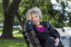 Margaret Atwood Writing Handmaid's Tale Sequel for Publication September 2019