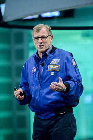 Media Advisory/Photo Op - Ontario Science Centre marks astronaut David Saint-Jacques' first mission with launch party