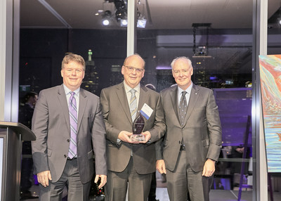 From left to right: Kevin Ladner, CEO and Executive Partner at Grant Thornton LLP; Glenn Cooke, CEO of Cooke Aquaculture Inc.; and The Honourable Perrin Beatty, President and CEO at The Canadian Chamber of Commerce. (CNW Group/Grant Thornton LLP)