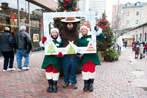 Forests Ontario and Smokey Bear Lead National Christmas Tree Day Celebrations at the Toronto Christmas Market