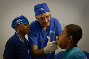 Parker Family Receives Daily Point of Light Award for Work with Mercy Ships