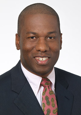 Dwight Delapenha, MBA, CPA, FCCA, CGMA, YALE SOM 2017 (PRNewsfoto/Deladad Advisory LLC)