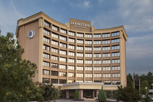 Lingerfelt Commonwealth Sells Five Hotels in Orlando, Florida, Atlanta, Georgia, and Charlotte, North Carolina