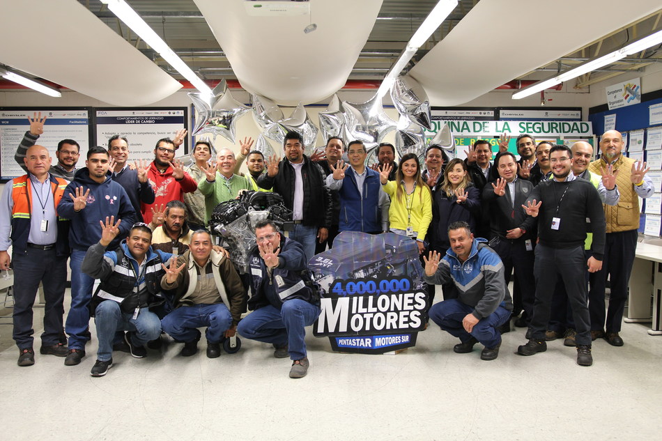 FCA México celebra la producción del motor número 4 millones en la ...