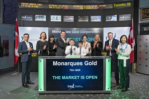 Monarques Gold Corporation Opens the Market