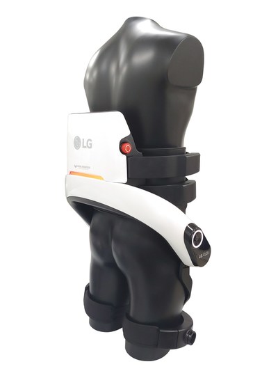 Les nouveaux robots de service LG CLOi sont désormais dotés d’un système de navigation autonome plus avancé ainsi que d’une meilleure connectivité afin de leur permettre de communiquer avec des mécanismes comme les ascenseurs et les portes automatiques. (Groupe CNW/LG Electronics, Inc.)