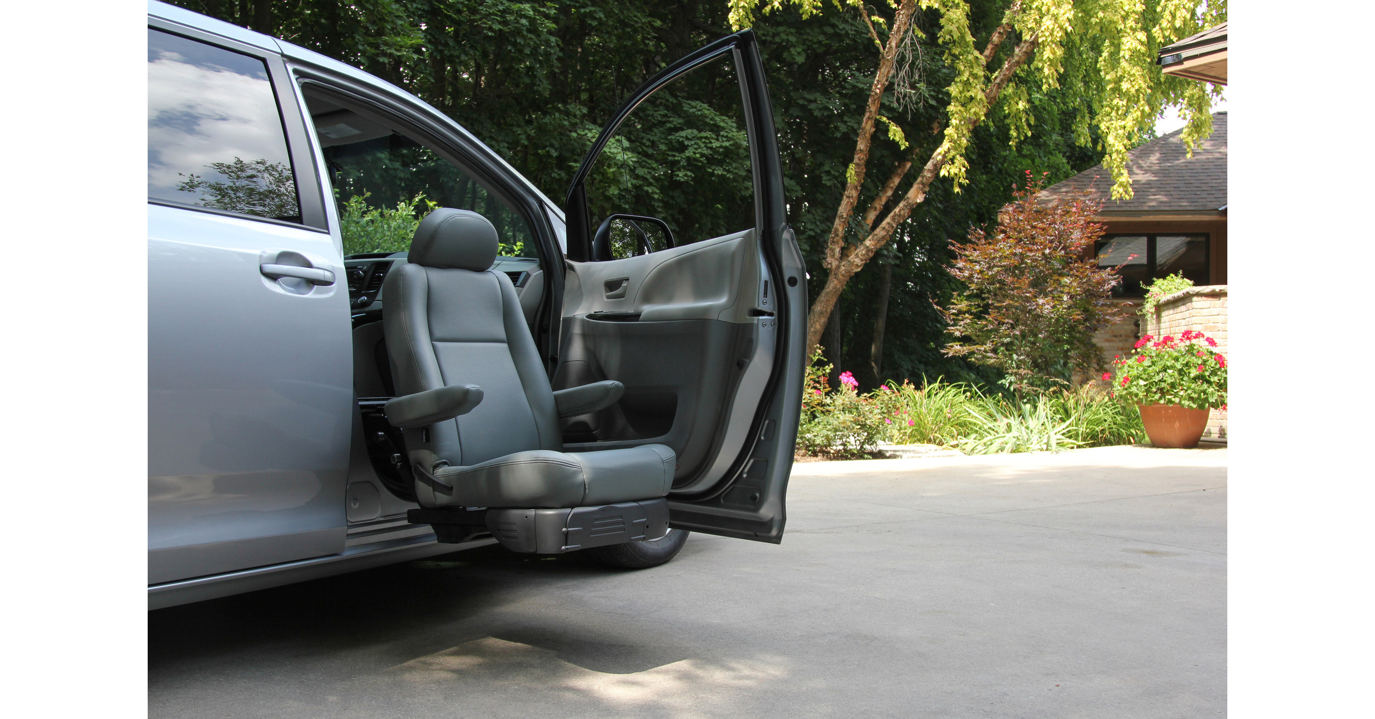 BraunAbility -- the World Leader in Mobility Vehicles -- Selects