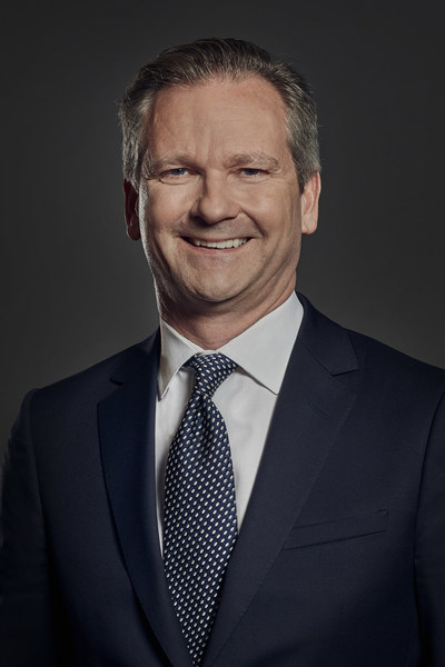 -Hugues Simard
Chief Financial Officer, Quebecor (CNW Group/Quebecor)