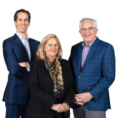 Pictured left to right: Thomas Galbraith, CEO of Hindman LLC; Leslie Hindman, Co-Chair of Hindman LLC; and Wes Cowan, Vice-Chair of Hindman LLC. Hindman LLC announces today that it has acquired auction houses Leslie Hindman Auctioneers and Cowan’s Auctions. The new venture brings together two of America’s defining auction firms, reflecting the shared vision of Leslie Hindman and Wes Cowan, the respective founders of each firm.