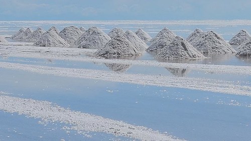 Australia lithium supply surges as miners target EV demand