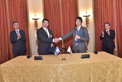 Earlier today, the Japanese Minister of Commerce and the Israeli Minister of Economy and Industry shook hands on an agreement that will bring together innovators from both nations to develop Artificial Intelligence solutions to further the development of Industry 4.0.