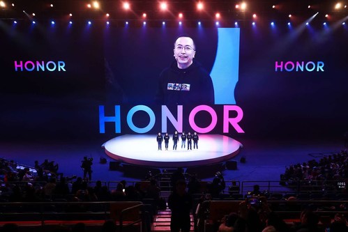 Mr. George Zhao spoke at the HONOR Fans Fest in Beijing, after HONOR View20’s China Launch (PRNewsfoto/Honor)