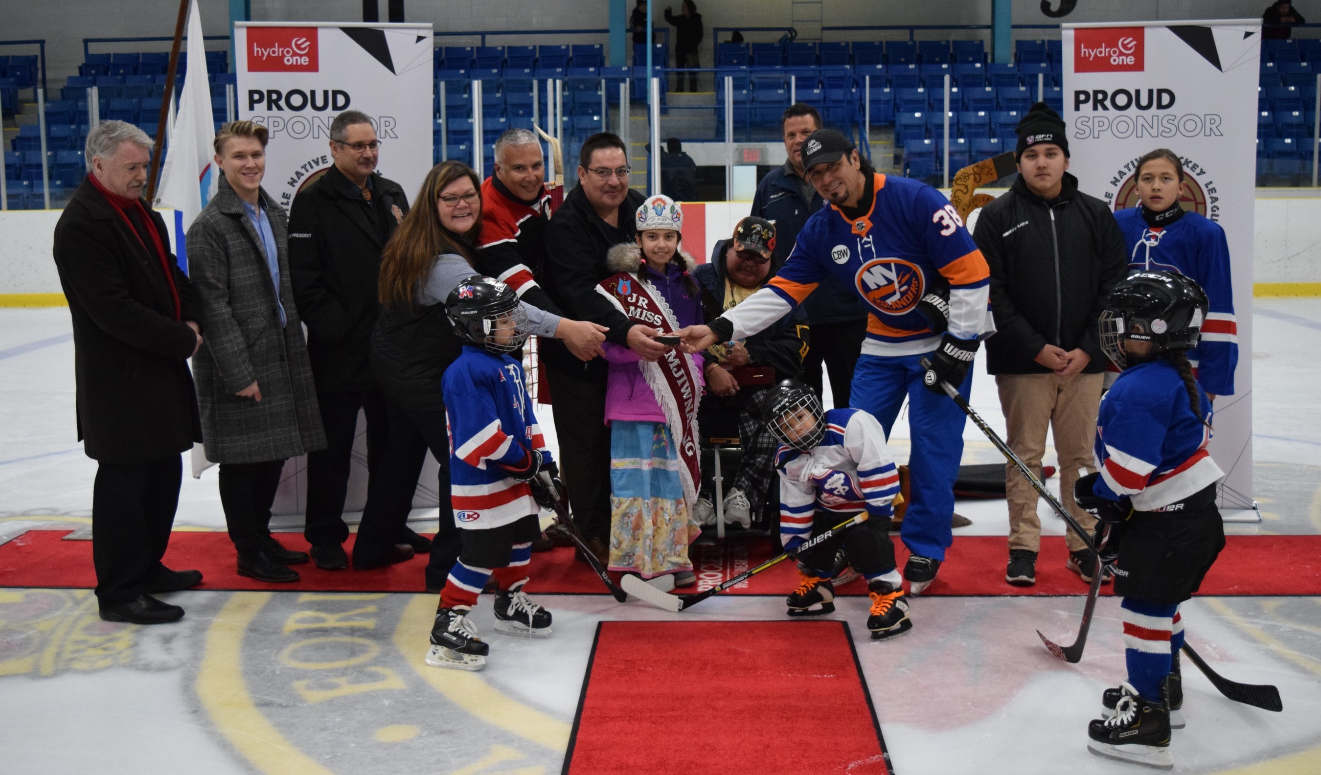 Hydro One And Aamjiwnaang First Nation Mark The 50 Day Countdown To The 2019 Little Native Hockey League Tournament The Largest Indigenous Hockey Tournament In Ontario