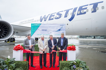 WestJet enters global era with arrival of Dreamliner (CNW Group/WESTJET, an Alberta Partnership)
